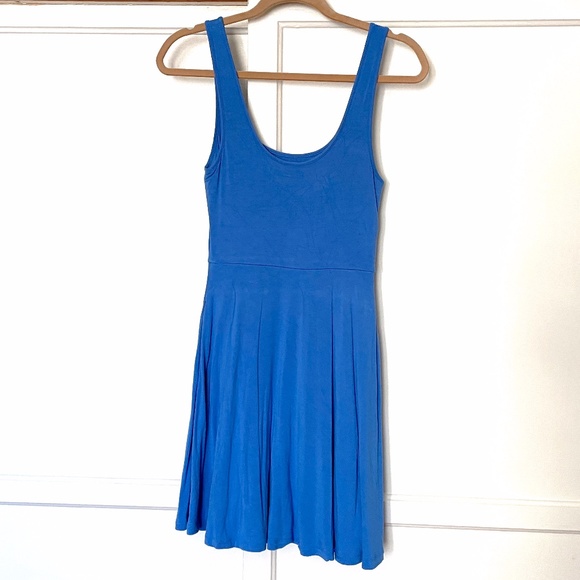 Aritzia Sunday Best Beatrice Dress - Picture 4 of 13